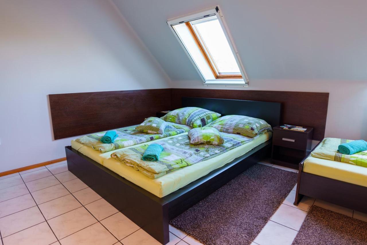 Aranyhid Vendeghaz Hotel Makó Екстериор снимка