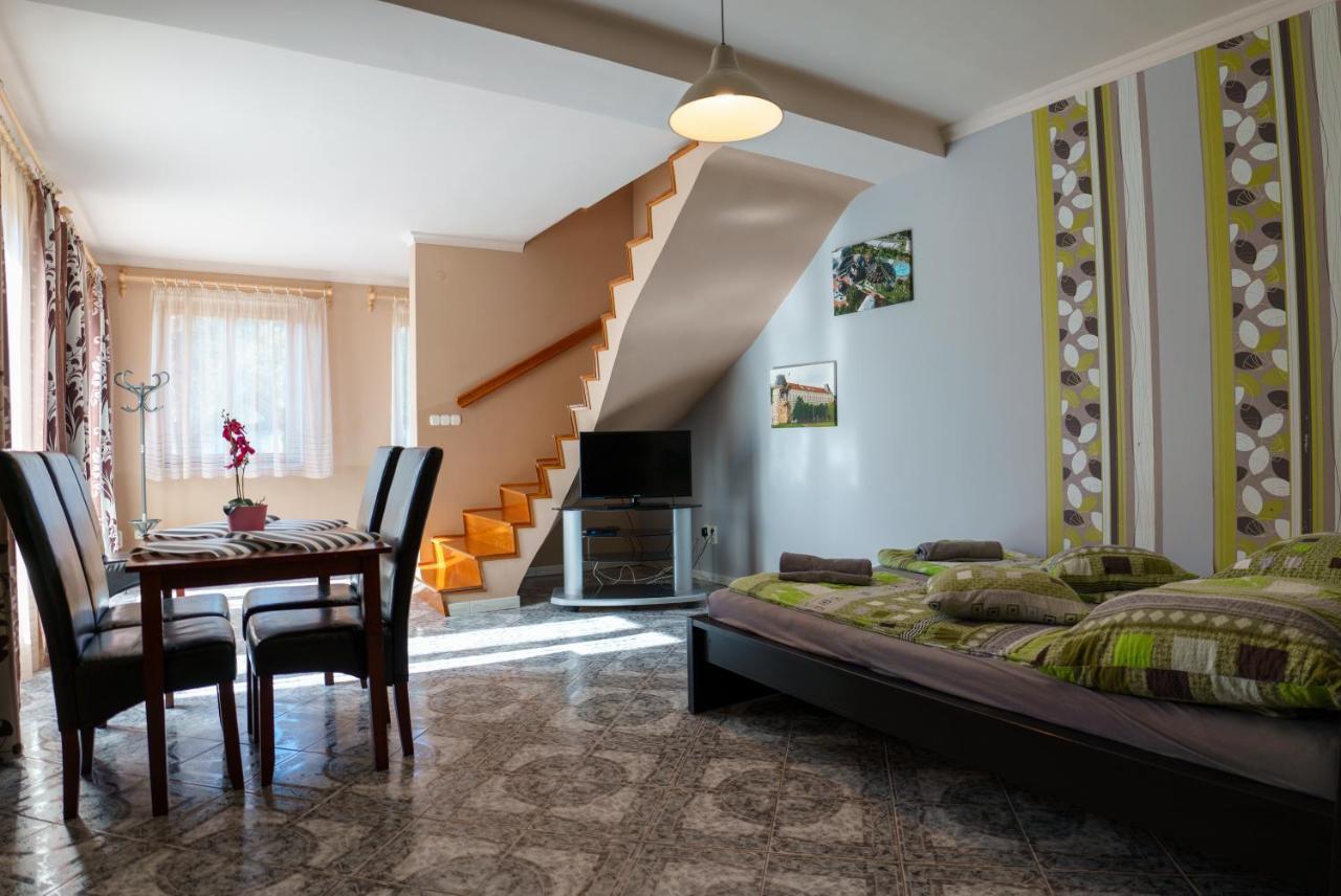 Aranyhid Vendeghaz Hotel Makó Екстериор снимка