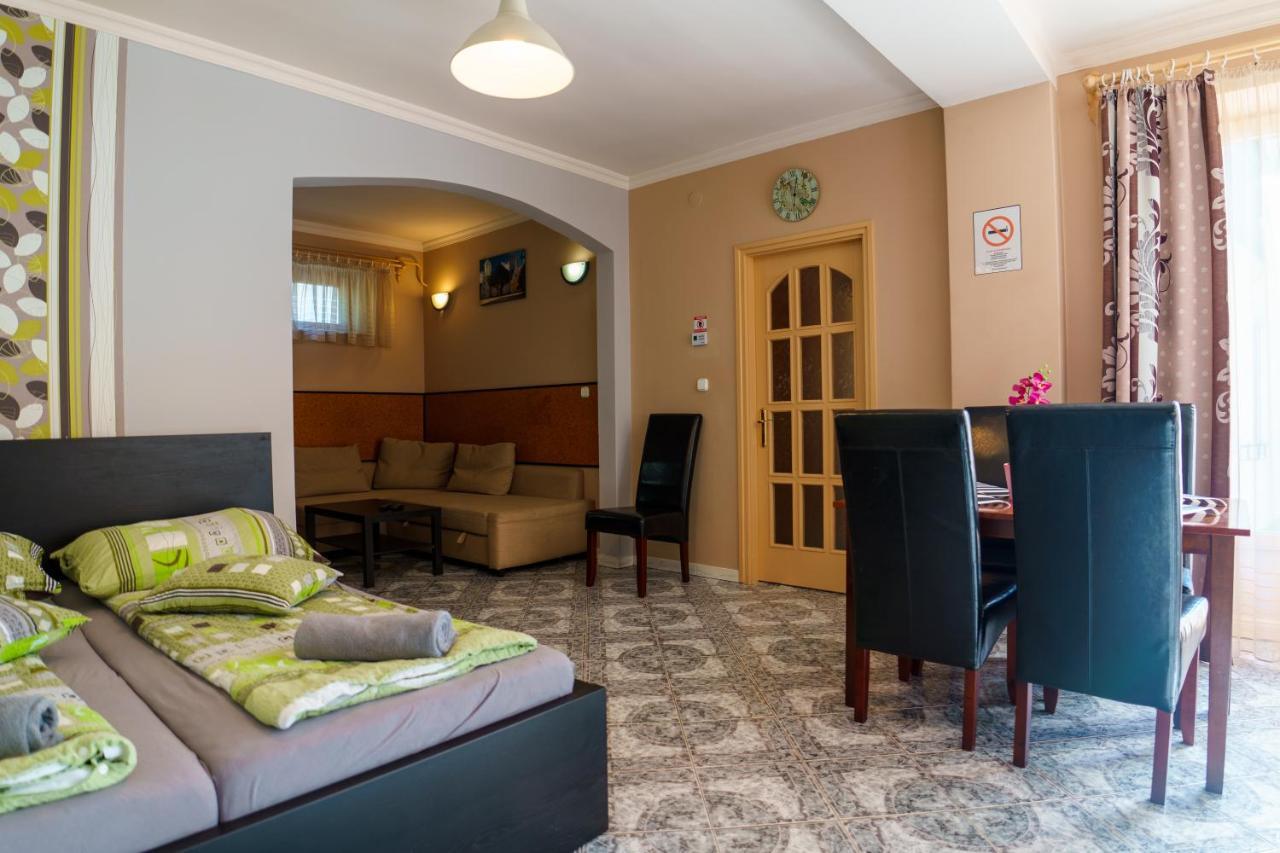 Aranyhid Vendeghaz Hotel Makó Екстериор снимка