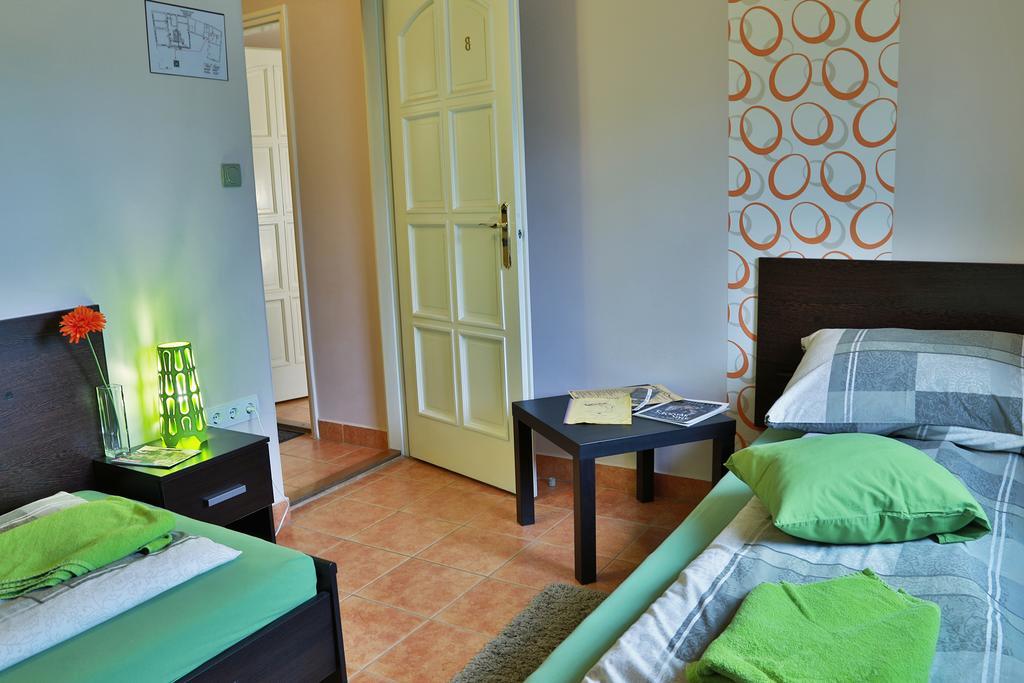 Aranyhid Vendeghaz Hotel Makó Стая снимка